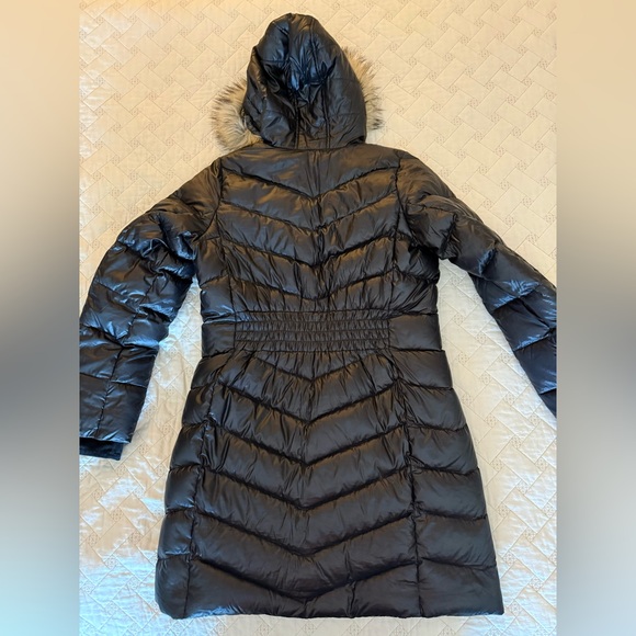 Warm stylish Lands End coat - Picture 2 of 2